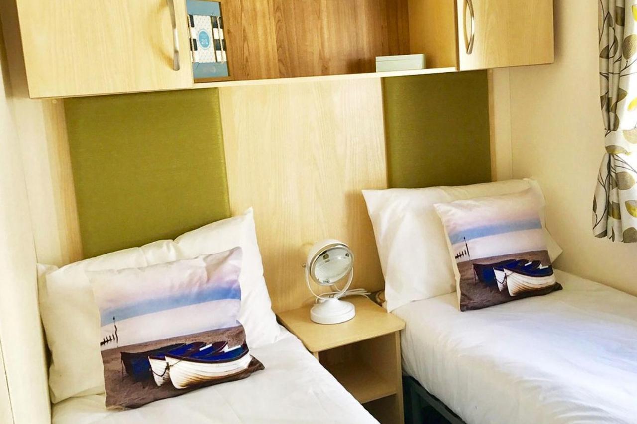 Appletree Holiday Park Boston Bagian luar foto
