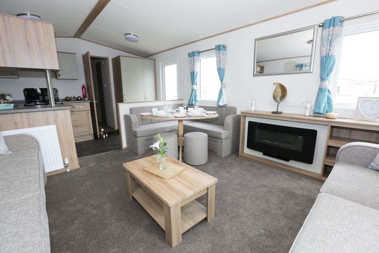 Appletree Holiday Park Boston Bagian luar foto
