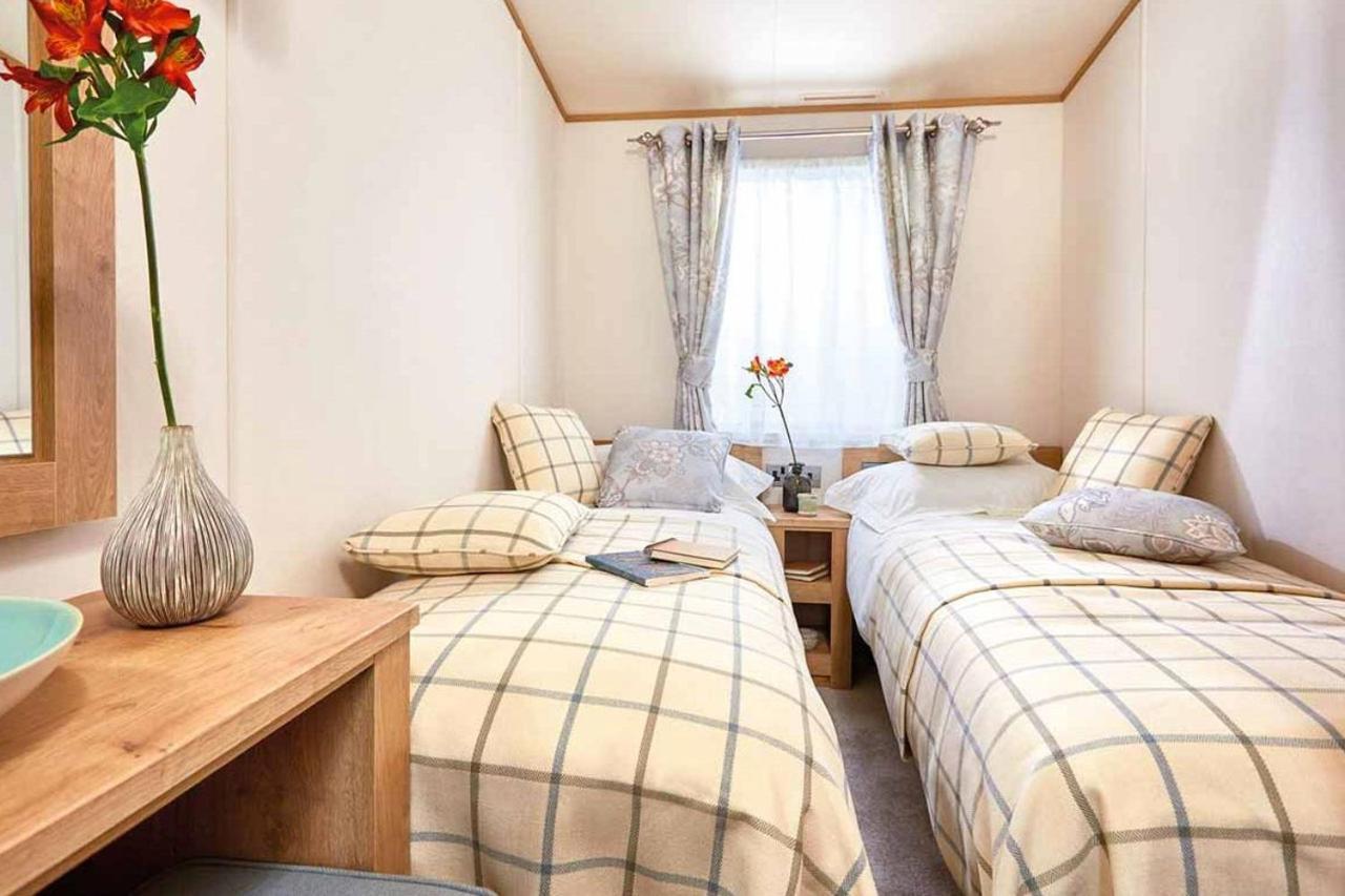 Appletree Holiday Park Boston Bagian luar foto