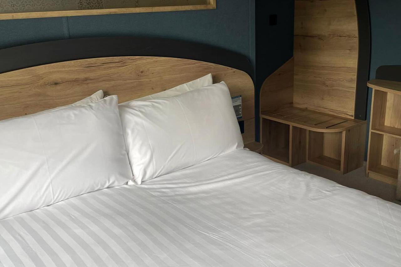 Appletree Holiday Park Boston Bagian luar foto